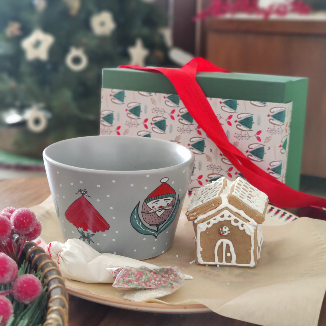 DIY Gingerbread house gift box - (PRE-ORDER WILL OPEN CLOSER TO CHRISTMAS)