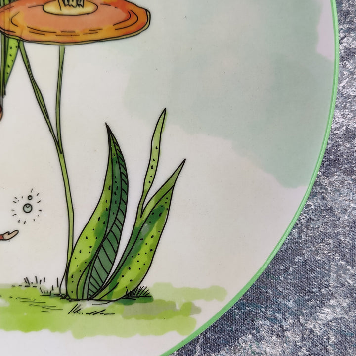 Beneath the blooms - Decor Plate