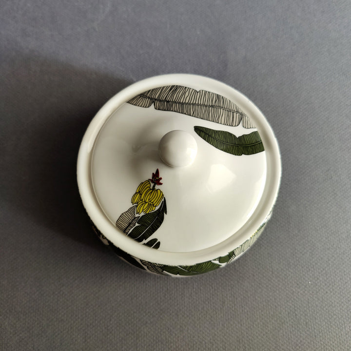 Praising Plantain (POR) - small bowl with lid