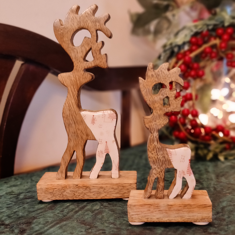 Reindeer wooden decor set